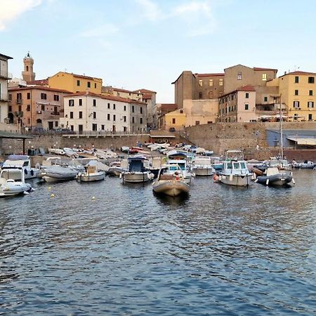 Casa Ilanfra - Appartamenti Gabbiano, Farfalla E Stella Marina ปีออมบีโน ภายนอก รูปภาพ