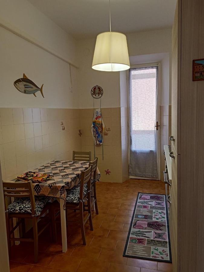 Casa Ilanfra - Appartamenti Gabbiano, Farfalla E Stella Marina ปีออมบีโน ภายนอก รูปภาพ