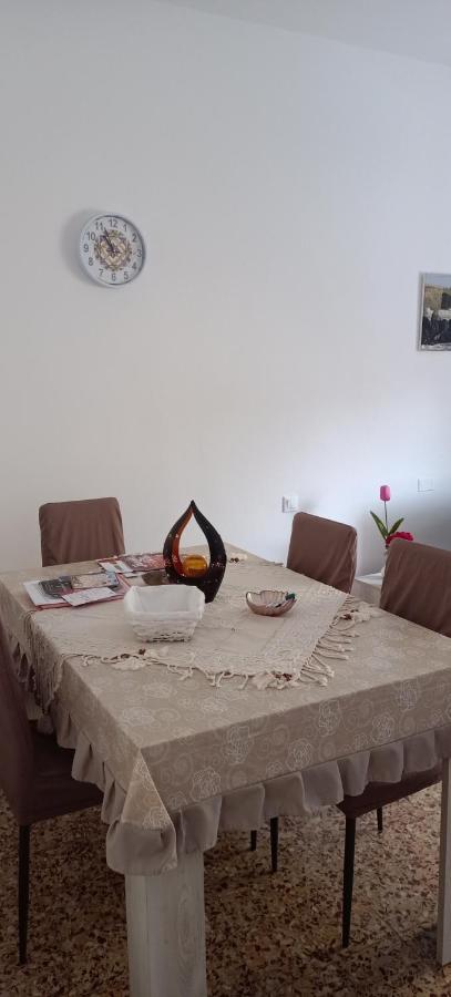 Casa Ilanfra - Appartamenti Gabbiano, Farfalla E Stella Marina ปีออมบีโน ภายนอก รูปภาพ