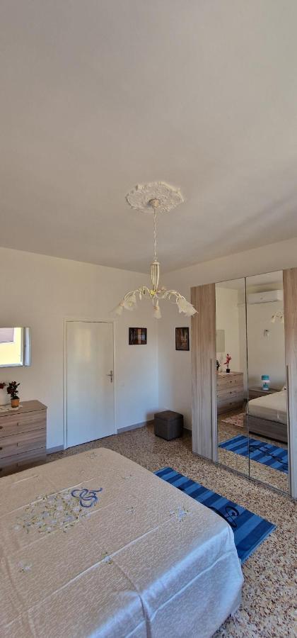 Casa Ilanfra - Appartamenti Gabbiano, Farfalla E Stella Marina ปีออมบีโน ภายนอก รูปภาพ