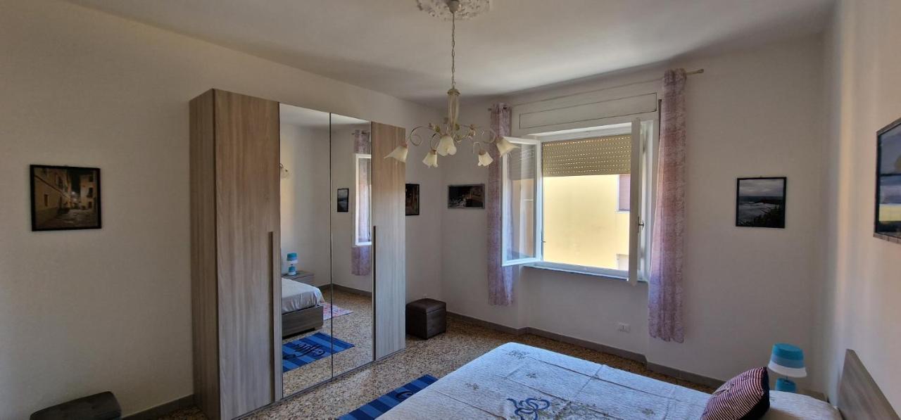 Casa Ilanfra - Appartamenti Gabbiano, Farfalla E Stella Marina ปีออมบีโน ภายนอก รูปภาพ