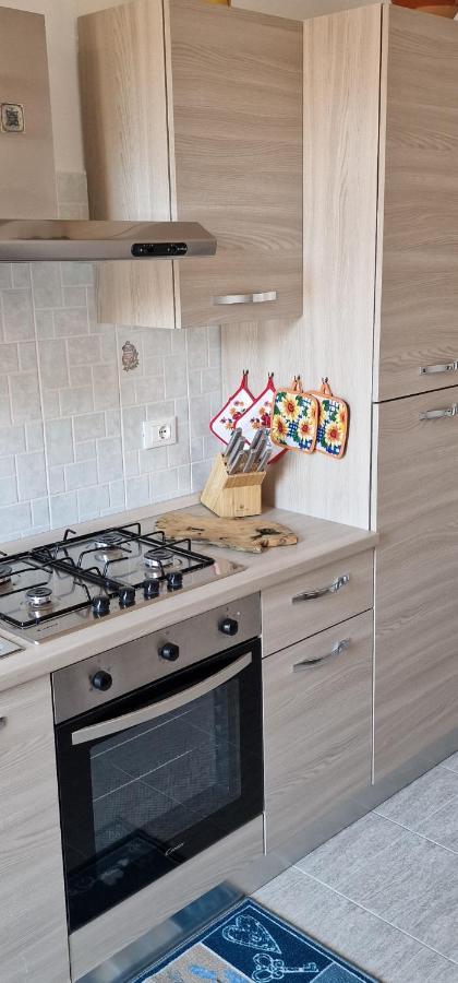 Casa Ilanfra - Appartamenti Gabbiano, Farfalla E Stella Marina ปีออมบีโน ภายนอก รูปภาพ