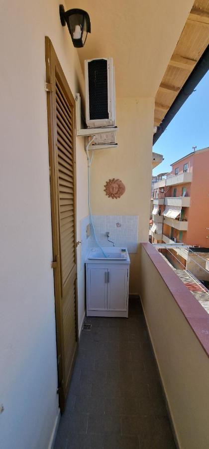 Casa Ilanfra - Appartamenti Gabbiano, Farfalla E Stella Marina ปีออมบีโน ภายนอก รูปภาพ